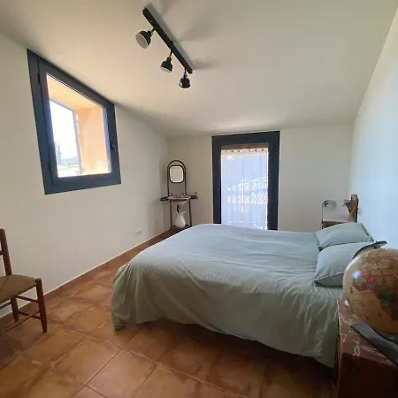 La Falsa De Palacio Apartment *