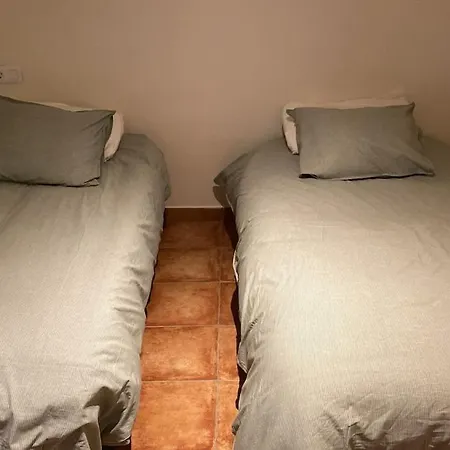 La Falsa De Palacio * Buera